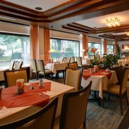 Breakfast room within restaurant Brenner Fotos