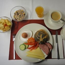 Buffet Bayrischer Hof Fotos