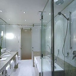 Bathroom Europäischer Hof Fotos