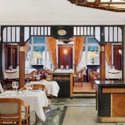 Sala colazione nel ristorante Le Meridien Grand Hotel Fotos
