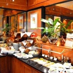 Buffet Günnewig Uebachs Fotos