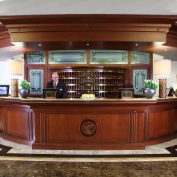 Reception Starhotels Majestic Fotos