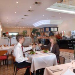 Restaurant Holiday Inn DÜSSELDORF AIRPORT - RATINGEN Fotos