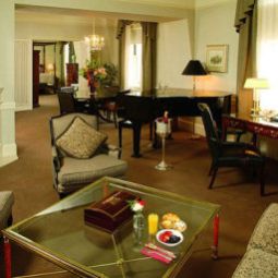 Suite a Coast Hotel The Benson Fotos