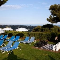 Фасад Le Mas d´Artigny & Spa Fotos