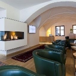 Hall Maximilian Stadthaus Penz Fotos