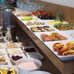 Buffet Maximilian Stadthaus Penz Fotos