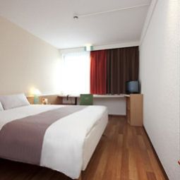 Zimmer ibis Regensburg City Fotos