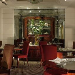 Salle du petit-déjeuner située dans le restaurant Lord Byron Fotos