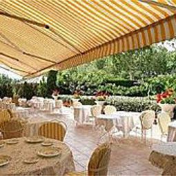 Sala colazione nel ristorante Jules Cesar Fotos