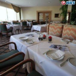Breakfast room within restaurant Steigenberger Fotos