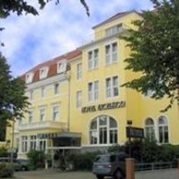 Außenansicht Excelsior Fotos