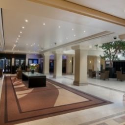 Hall Crowne Plaza HAMBURG - CITY ALSTER Fotos