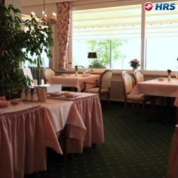 Salle du petit-déjeuner située dans le restaurant Reutemann Seegarten Fotos