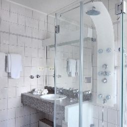 Bathroom Schweizer Hof Fotos