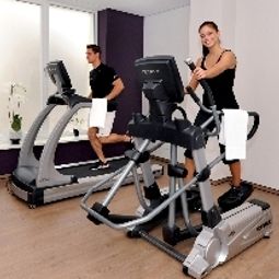 Fitness room Schweizer Hof Fotos
