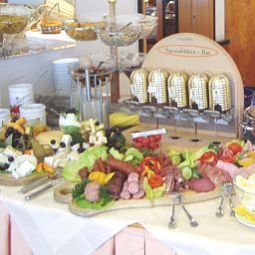 Buffet Schwan und Post Fotos