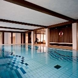 Бассейн Ringhotel Adler Fotos