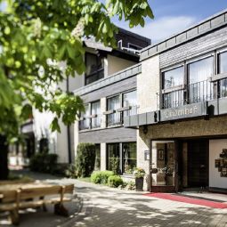 Außenansicht Ringhotel Lindenhof Fotos