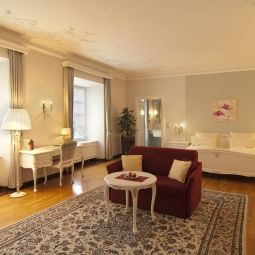 Junior-Suite Mindness Bischofschloss Fotos