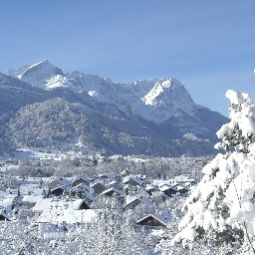 Widok z hotelu Riessersee Garmisch Fotos