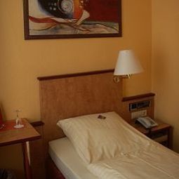 Zimmer Astor Garni Fotos