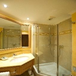 Camera da bagno Central-Hotel Kaiserhof Fotos