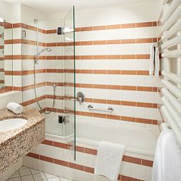 Badezimmer Best Western Premier Arosa Fotos