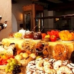 Buffet Treff Hotel Alpina Fotos