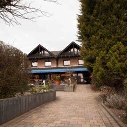 Außenansicht PP-Hotel Grefrather Hof Fotos