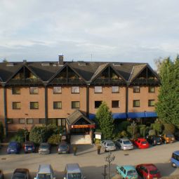 Außenansicht PP-Hotel Grefrather Hof Fotos