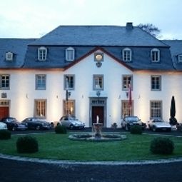Schloss Auel Golf - und Tagungshotel Lohmar Wahlscheid