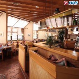 Sala de desayuno en el restaurante Filderhotel Stadt-gut-Hotel Fotos