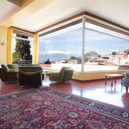 Холл Continental Taormina Centro Fotos