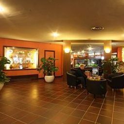 Widok wewnątrz Golden Tulip Mirage Hotel Fotos