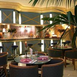 Bar Royal Garden Champs Elysees Fotos