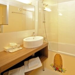 Cuarto de baño Ramada Vienna South Fotos