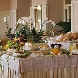 Buffet Grand Hotel Gardone Riviera Fotos
