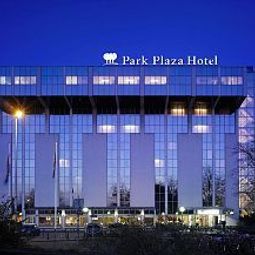 Vista exterior Park Plaza Utrecht Fotos