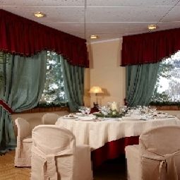 Sala de desayuno en el restaurante Grand Hotel Royal & Golf Fotos