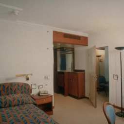 Номер Hilton Basel hotel Fotos