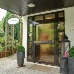  Weinlaube Fotos