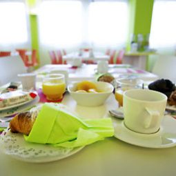 Sala colazione nel ristorante ibis Styles Milano Agrate Brianza (ex all seasons) Fotos