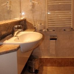 Salle de bains Jelovica Fotos