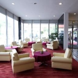 Hall Jelovica Fotos