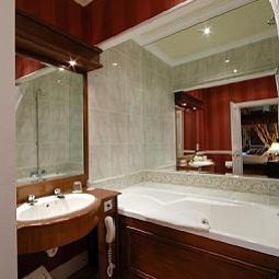 Badezimmer BEST WESTERN Braid Hills Fotos