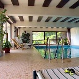Pool Feuerschwendt Gutshotel Fotos