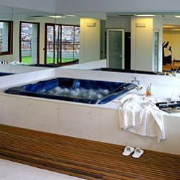 Area wellness Ercilla Fotos
