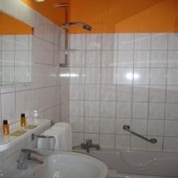 Salle de bains Le Grand Hotel de Valenciennes Fotos