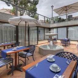 Breakfast room within restaurant TRYP Palma Bosque Hotel Fotos